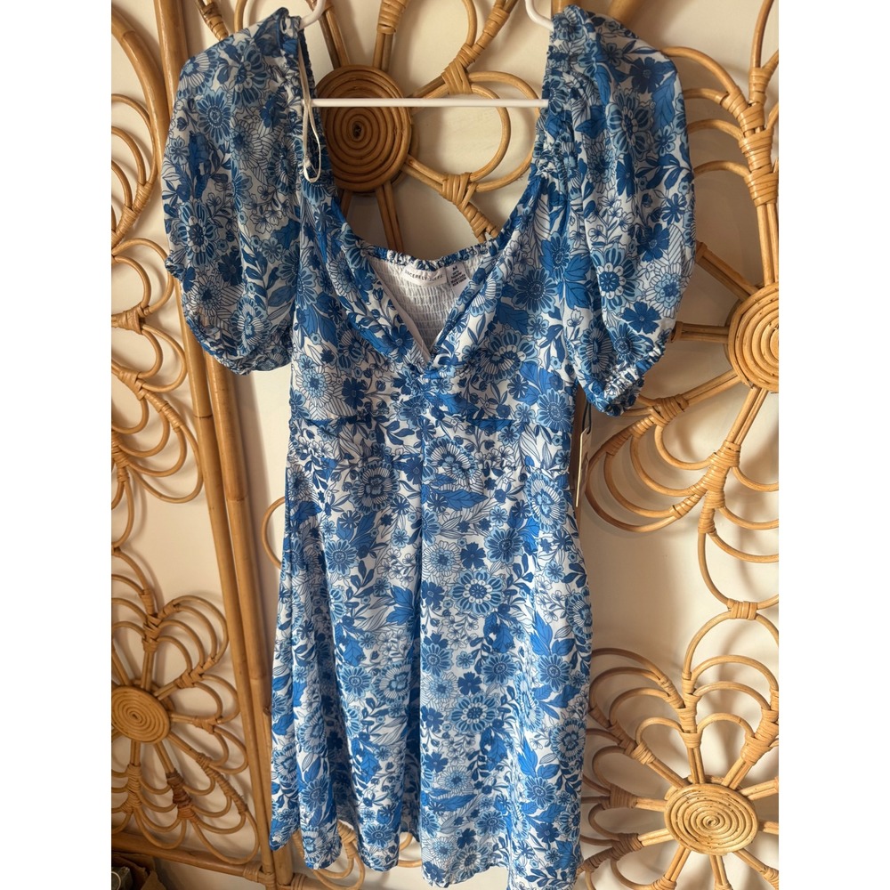 Sincerely Jules Blue White Floral Puff Sleeve Mini Dress Sweetheart Neck M 20929